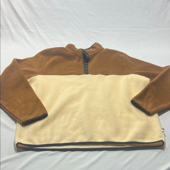 Liv Outdoor Tops - Liv outdoors fleece size XXL Nwot